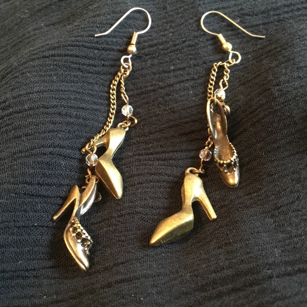 Jewelry - Antiqued bronze earrings